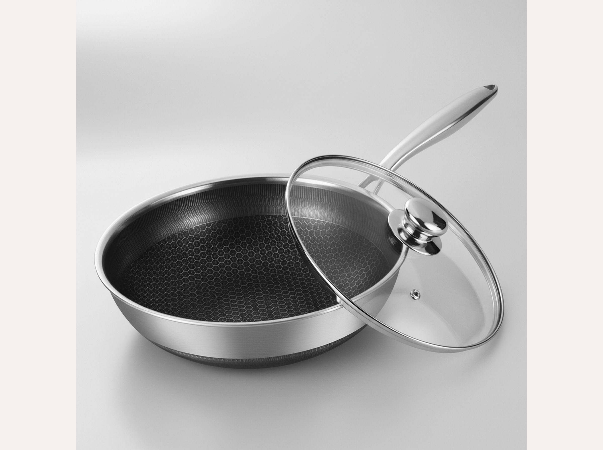 Apex HybridCore cookware on a hob